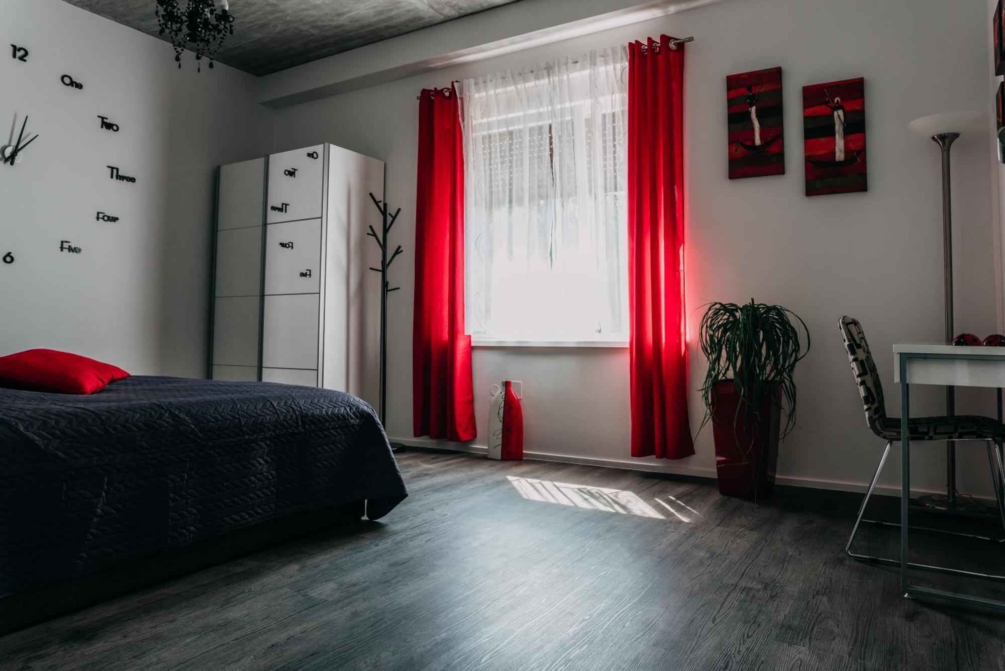 Apartment Lora & Lana *